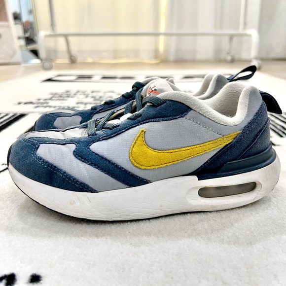 Nike Air Max Dawn 'Particle Grey Dark Citron' DH3157-003 - GS / Kids 13C - Picture 1 of 11